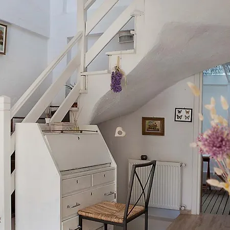 Готель Moshinos *