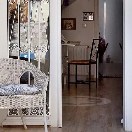 Готель Moshinos